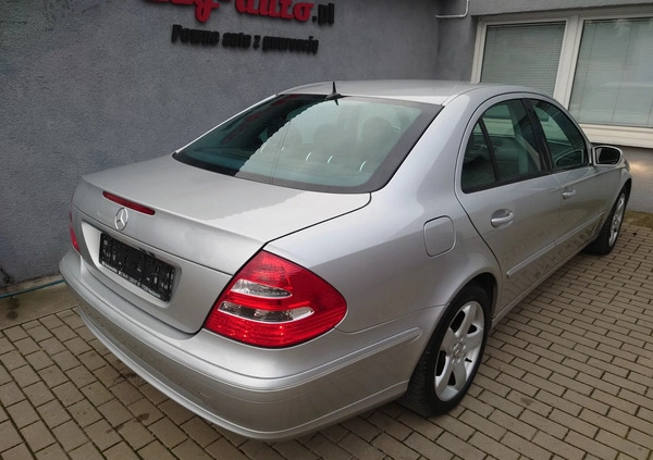 Mercedes-Benz Klasa E cena 21900 przebieg: 183406, rok produkcji 2004 z Zgierz małe 301